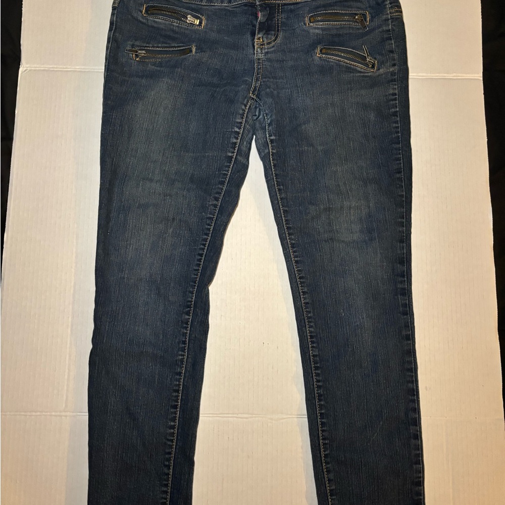 Almost Famous Y2K Low Rise Skinny Distressed Jean Women’s Jr Size 9